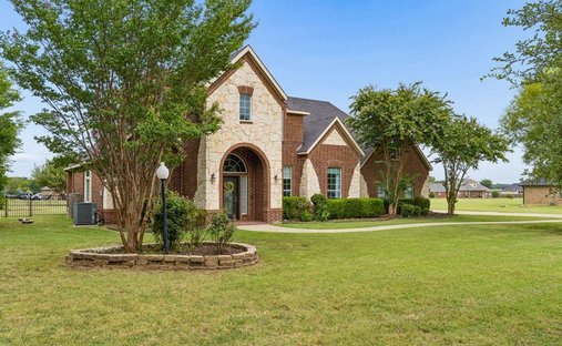 House in Gunter, Texas, United States 1