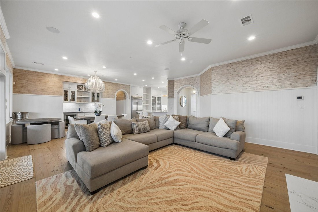 House in Galveston, Texas, United States 2 - 18565651