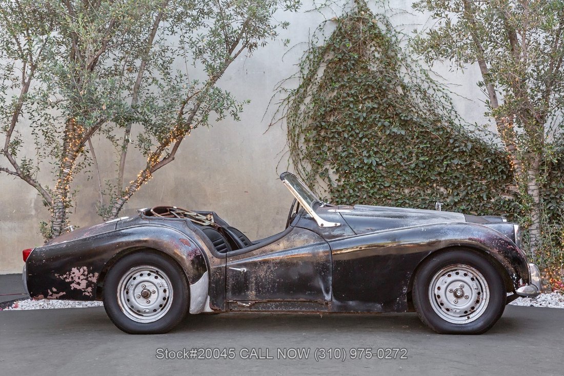 Triumph TR3A in Los Angeles, CA 4 - 18559617