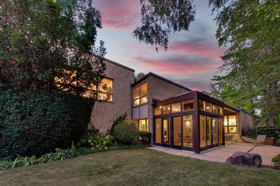 House in Skokie, Illinois, United States 3 - 18562539