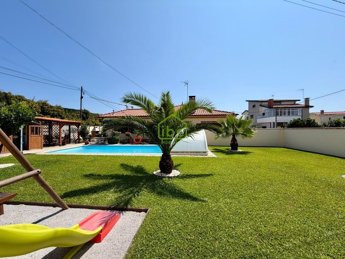 Townhouse in Povoa de Varzim, Beiriz e Argivai, Porto District, Portugal 4 - 18566080