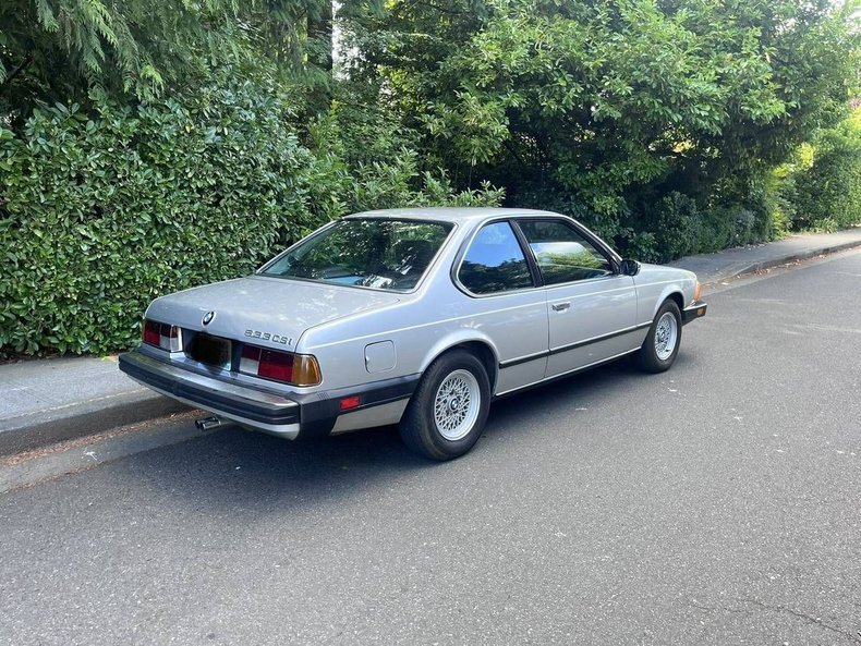 Coupe in Glendale, United States 3 - 18565551
