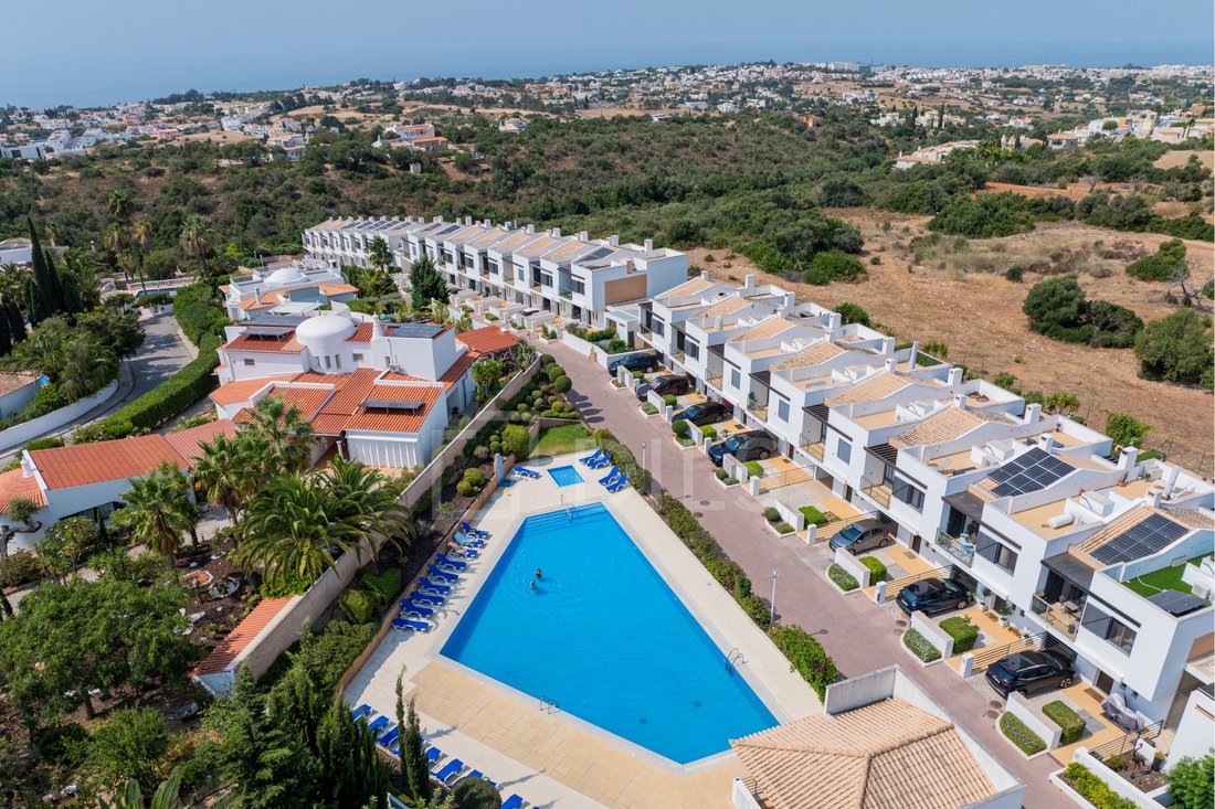 House in Olhos de Agua, Algarve, Portugal 2 - 18560080