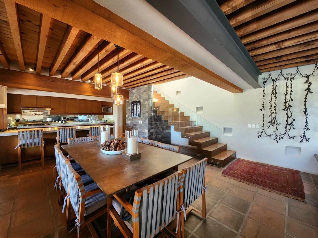 House in Valle de Bravo, State of Mexico, Mexico 5 - 18560743