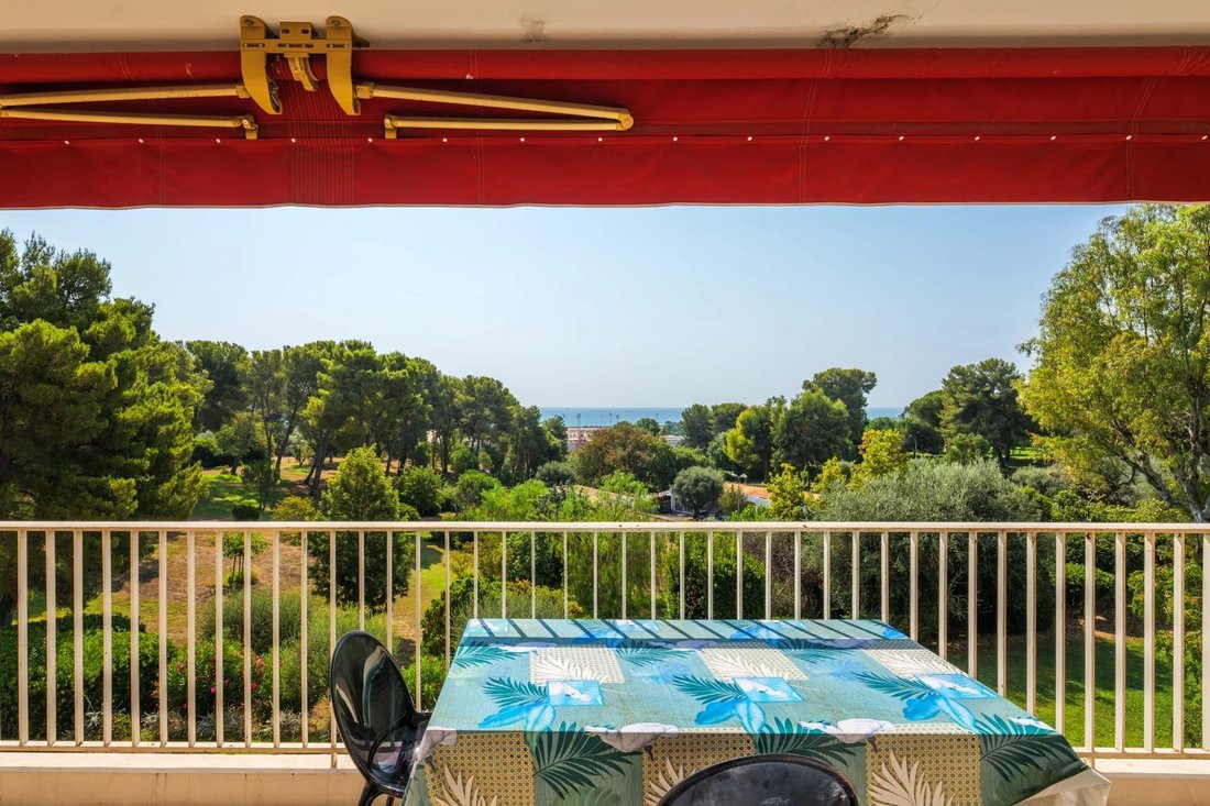 Apartment in Centre-Haut de Cagnes, Cagnes-sur-Mer, France 2 - 18559804