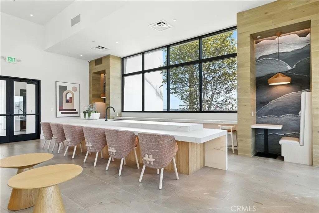 Condo in Sierra Madre, California, United States 4 - 18562471
