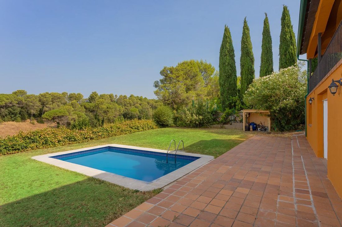 Villa in Sant Julia de Ramis (District), Sant Julia de Ramis, Spain 3 - 18558598