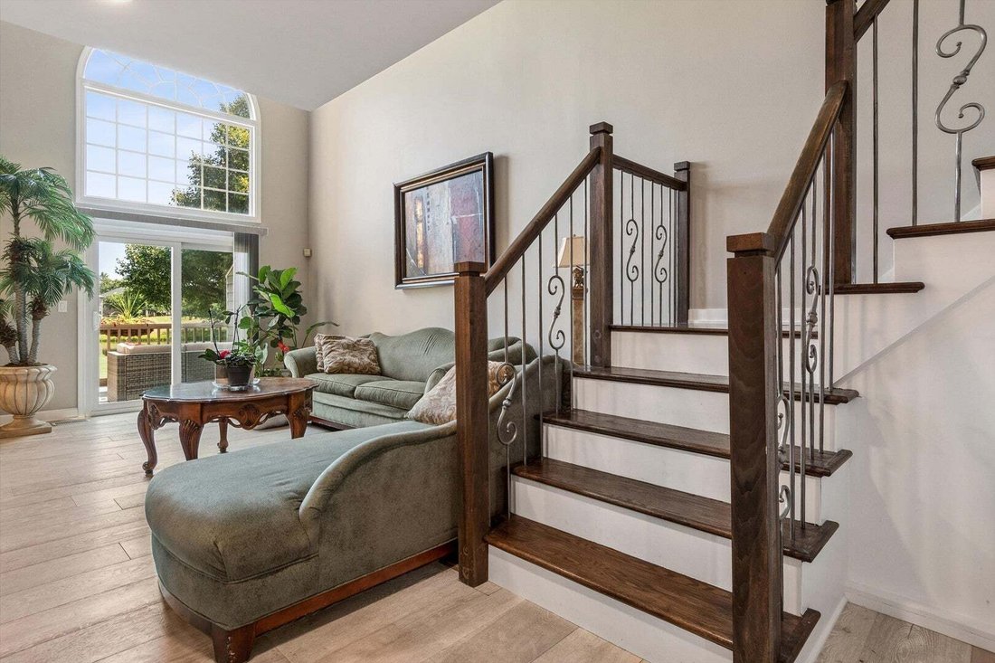Condo in Naperville, Illinois, United States 3 - 18558991