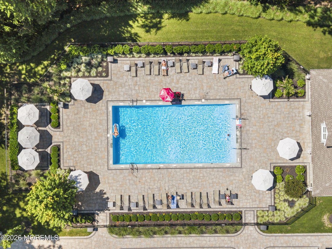 Condo in Old Bridge Township, New Jersey, United States 5 - 18564901