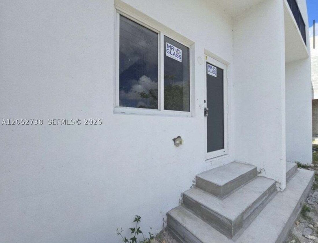 House in Miami, Florida, United States 4 - 18558244