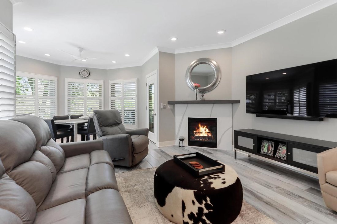 Condo in Fontana-on-Geneva Lake, Wisconsin, United States 5 - 18558211