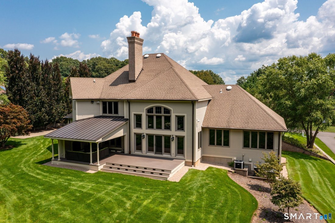 House in Southington, Connecticut, United States 4 - 18560999