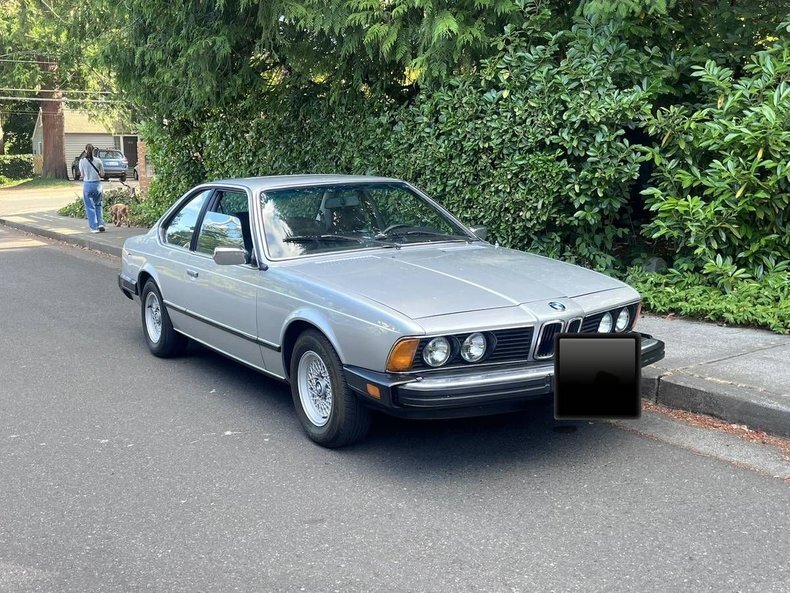 Coupe in Glendale, United States 1 - 18565551