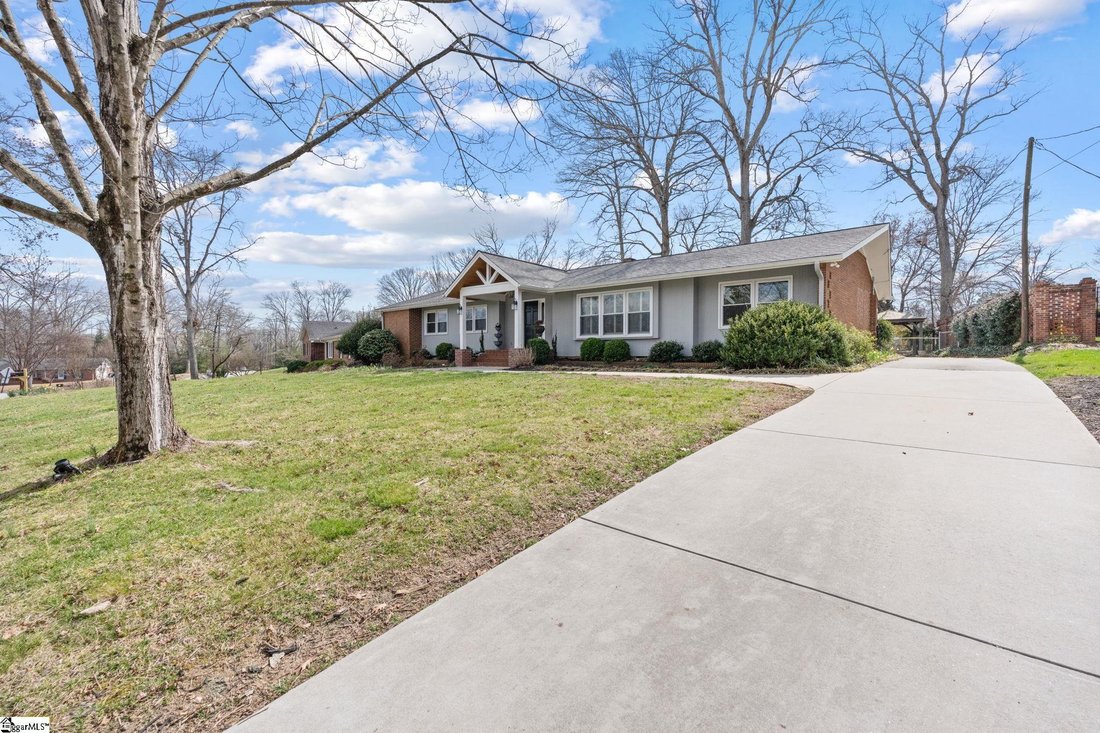 House in Greenville, South Carolina, United States 3 - 18558114
