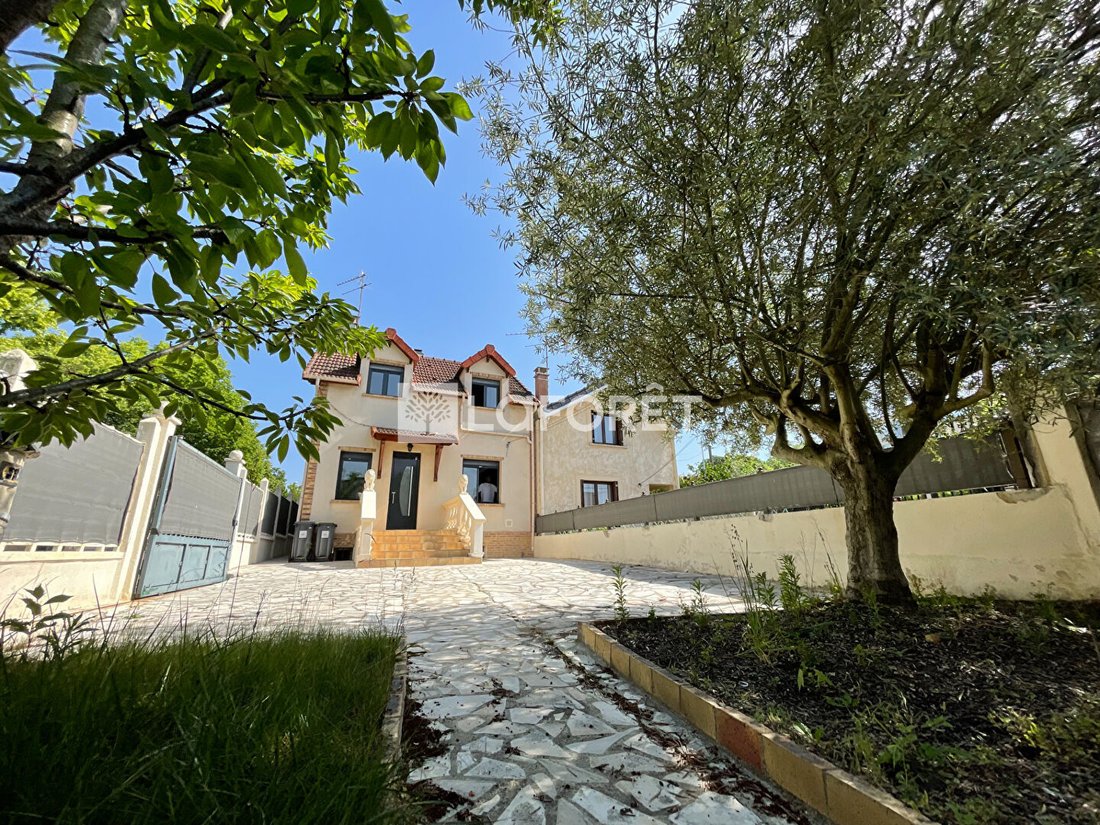 Villa in Centre, Nanterre, France 2 - 18566597