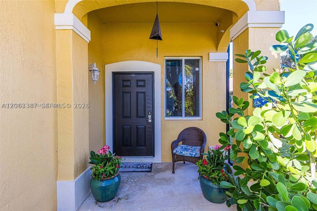 House in Weston, Florida, United States 5 - 18561988