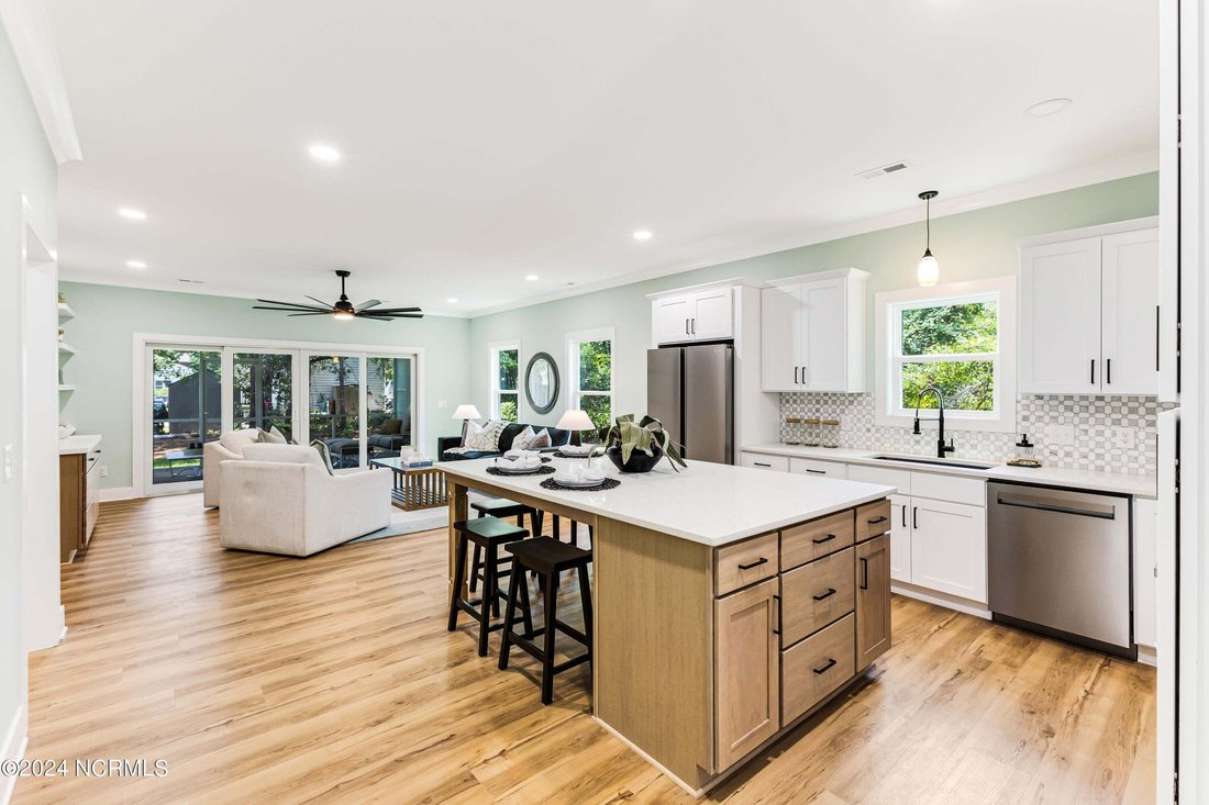 House in Oak Island, North Carolina, United States 5 - 18558937