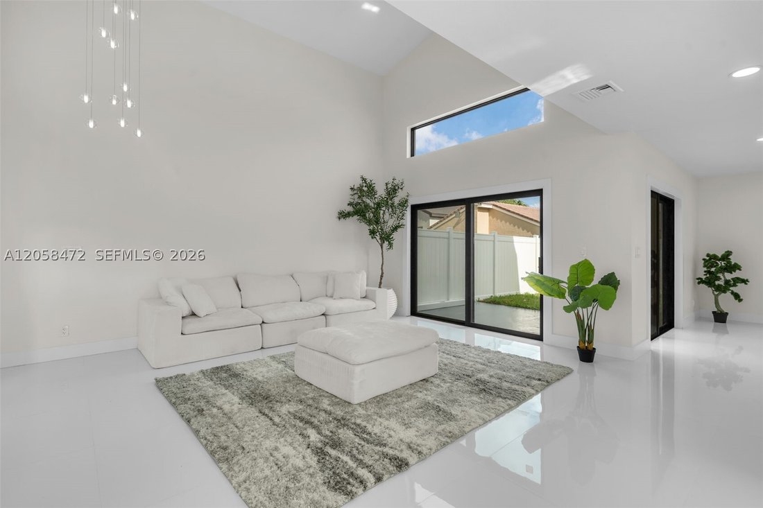 House in Miramar, Florida, United States 5 - 18497198