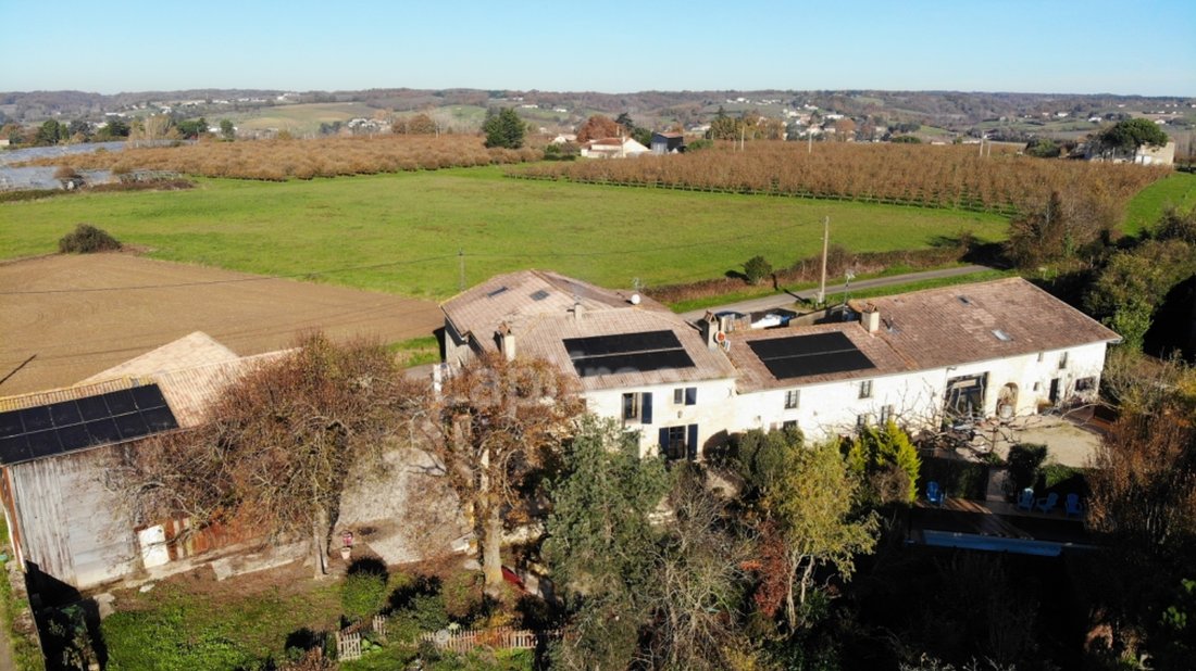 House in Sainte-Bazeille, Nouvelle-Aquitaine, France 1 - 18380279