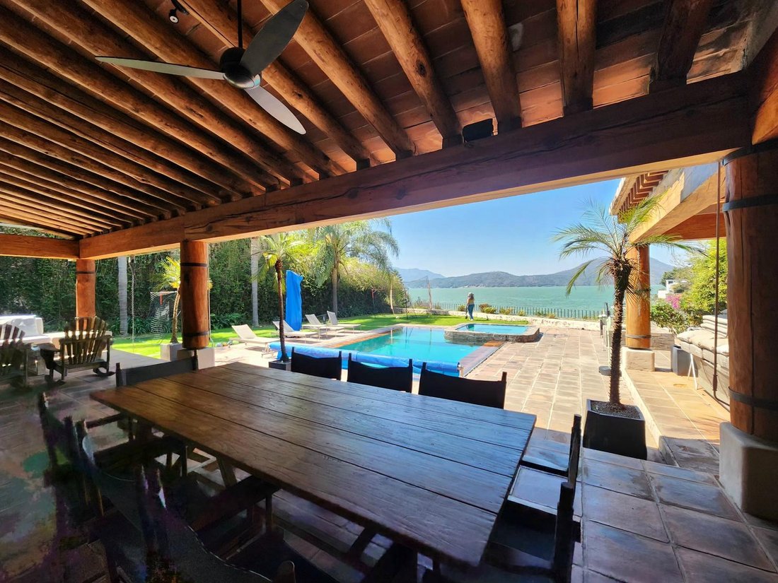 House in Valle de Bravo, State of Mexico, Mexico 3 - 18560743