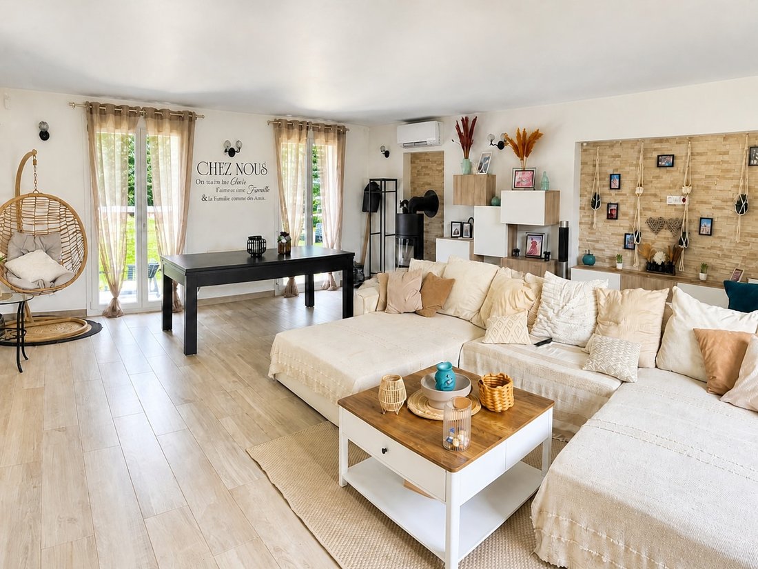 House in La Queue-en-Brie, Ile-de-France, France 2 - 18563139
