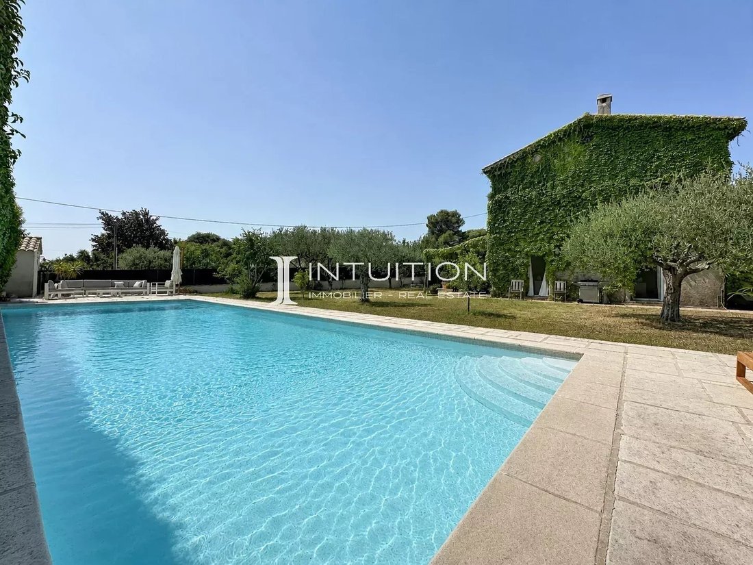 Villa in Mougins, Provence-Alpes-Côte d'Azur, France 2 - 18558092
