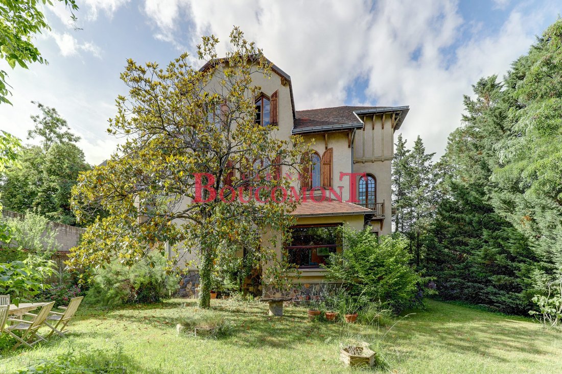 House in Clermont-Ferrand, Auvergne-Rhône-Alpes, France 2 - 18565502