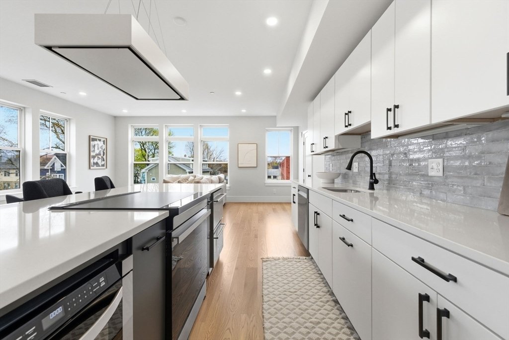 House in Medford, Massachusetts, United States 3 - 18562932