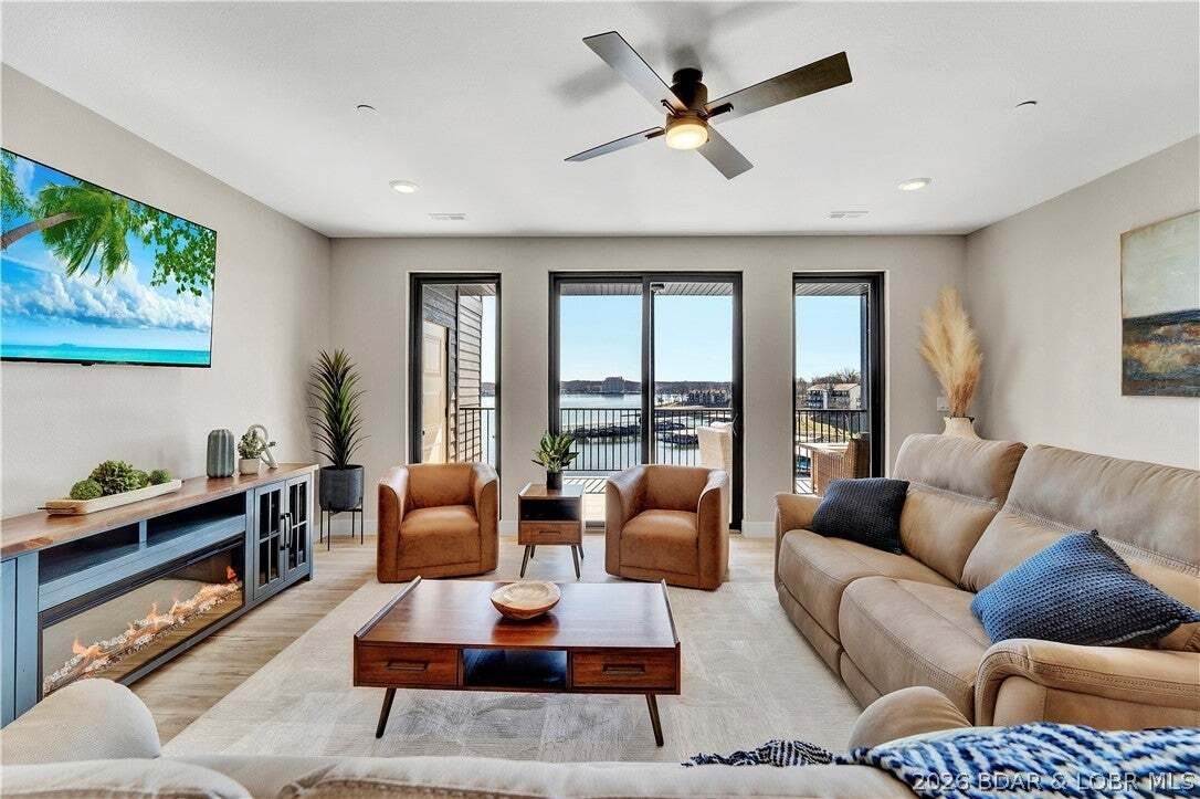 Condo in Sunrise Beach, Missouri, United States 4 - 18558187