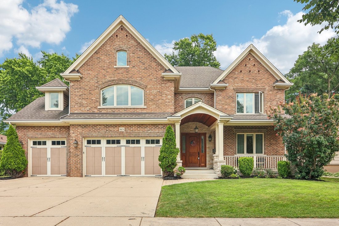 House in Mount Prospect, Illinois, United States 1 - 18558407