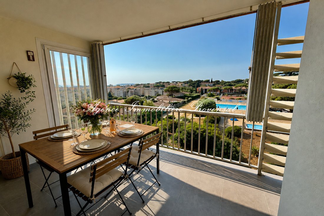 Apartment in Ville-Les Saquedes-Le Bouillonnet, Sainte-Maxime, France 1 - 18565774