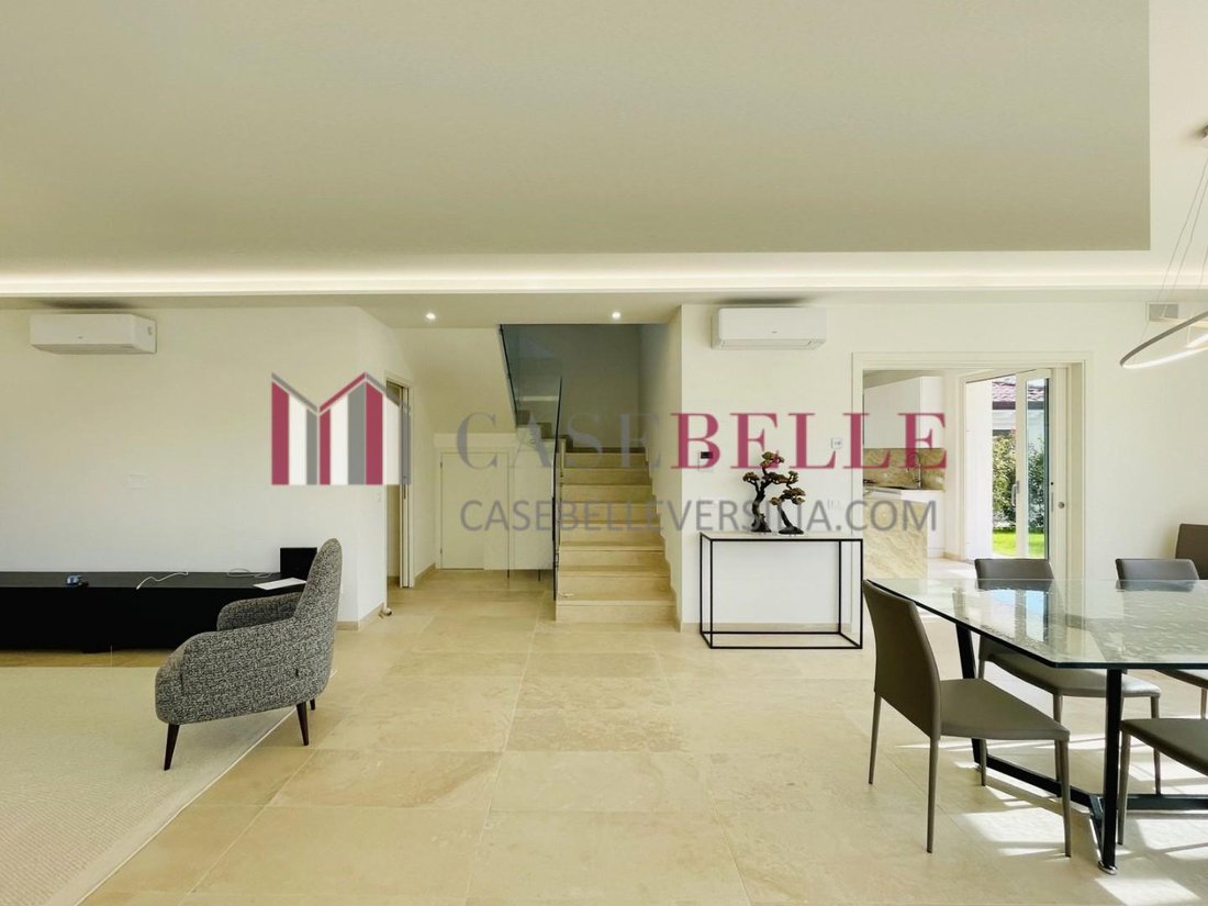 Villa in Tonfano, Pietrasanta, Italy 2 - 18561587