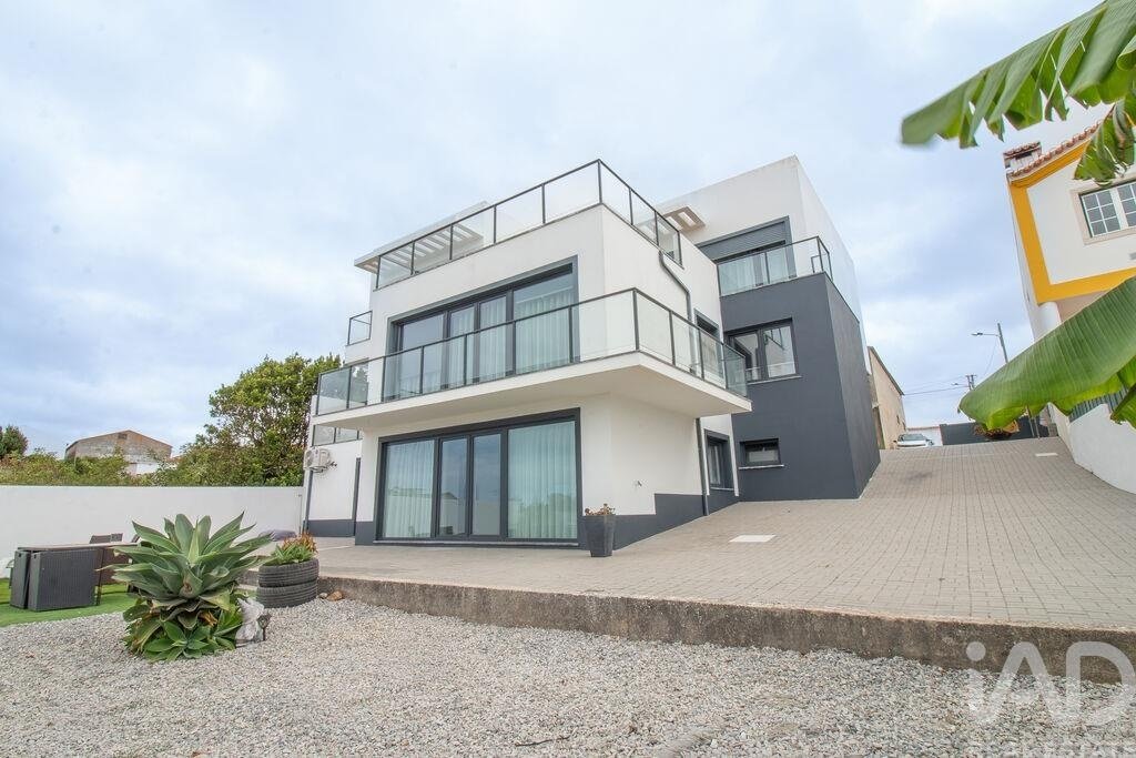 Townhouse in Lourinha e Atalaia, Lisbon, Portugal 1 - 18566365