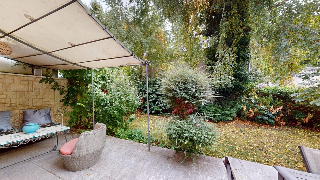 House in Les Lilas, Ile-de-France, France 3 - 18564361