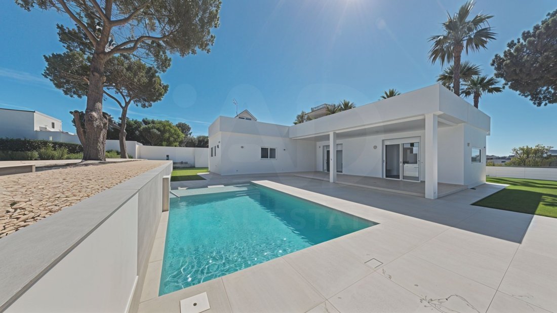 Townhouse in Chiclana de la Frontera, Andalusia, Spain 2 - 17430238