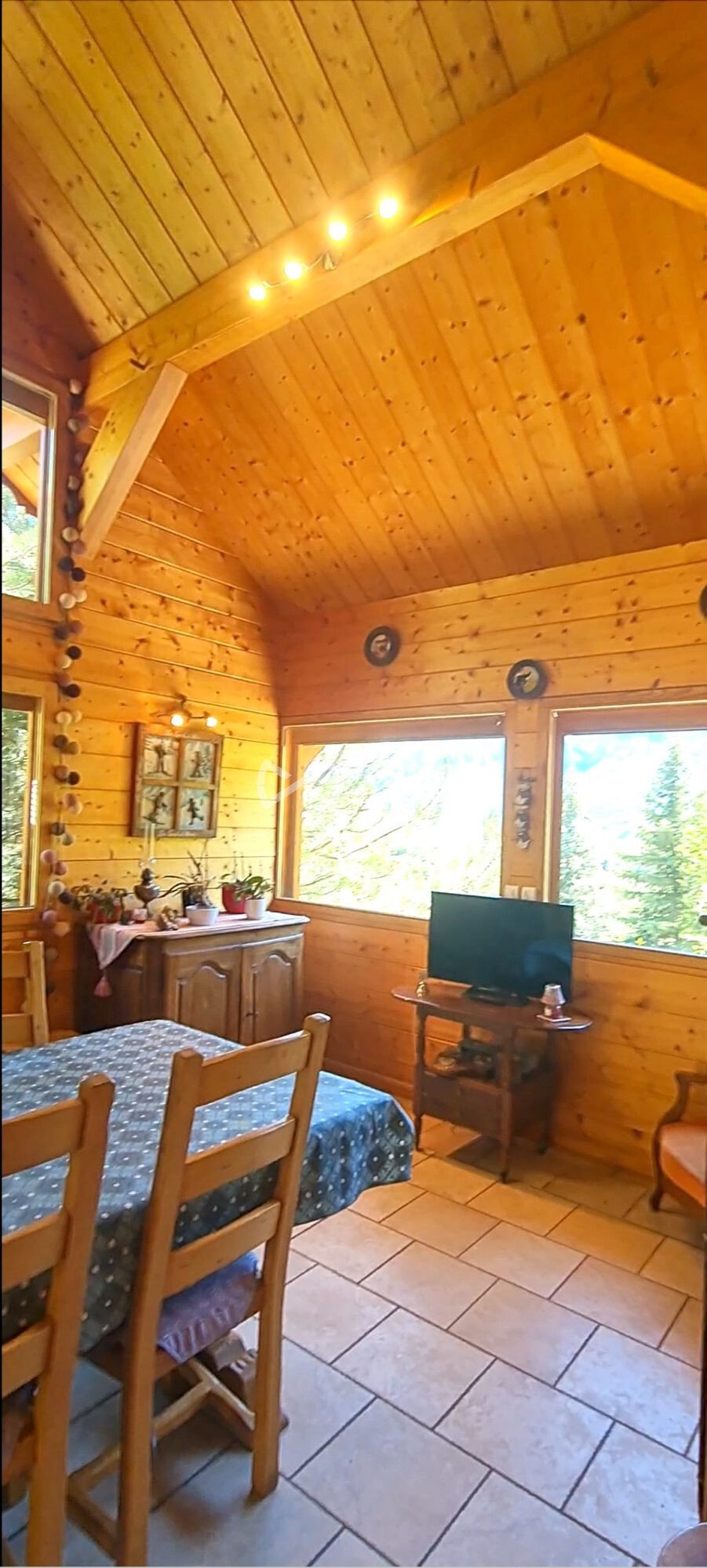 Chalet in Les Vigneaux, Provence-Alpes-Côte d'Azur, Frankreich 5 - 18348787