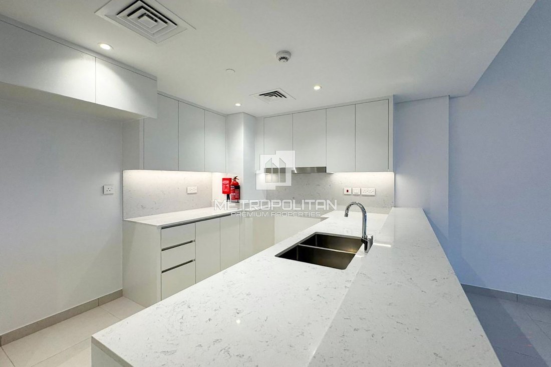 Apartment in Umm Suqeim, Dubai, United Arab Emirates 4 - 18560220