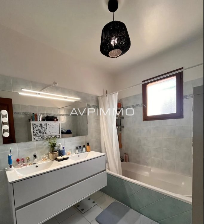 House in Saint-Cyr-sur-Mer, Provence-Alpes-Côte d'Azur, France 5 - 18563159