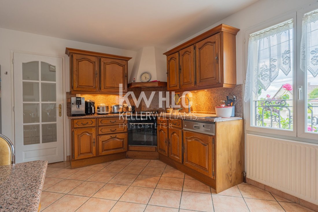 House in Livilliers, Ile-de-France, France 5 - 17912602