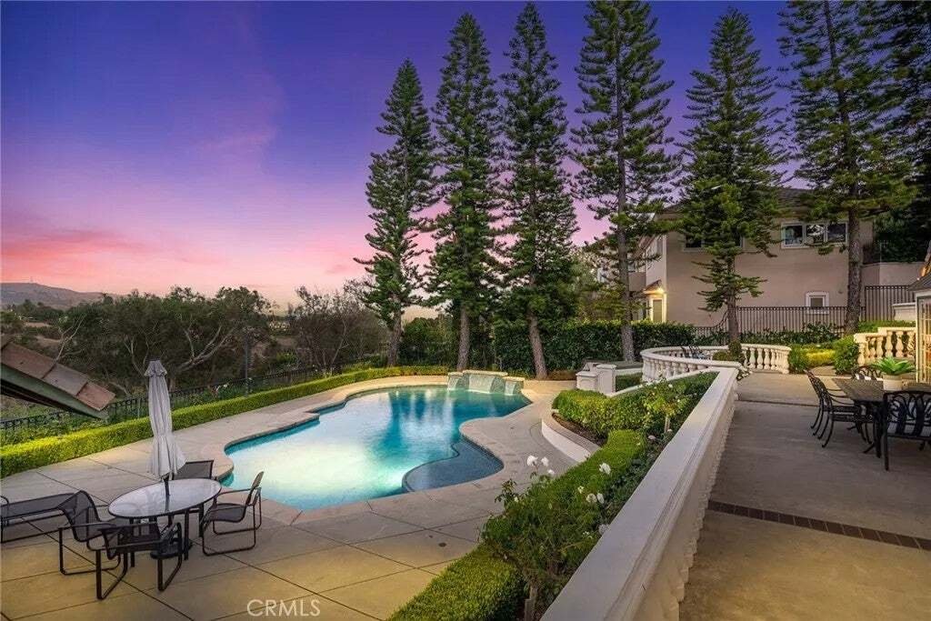 House in Santa Ana, California, United States 4 - 18565217