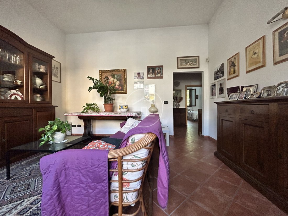 House in Capalle-La Villa-Esselunga, Campi Bisenzio, Tuscany 3 - 18563483