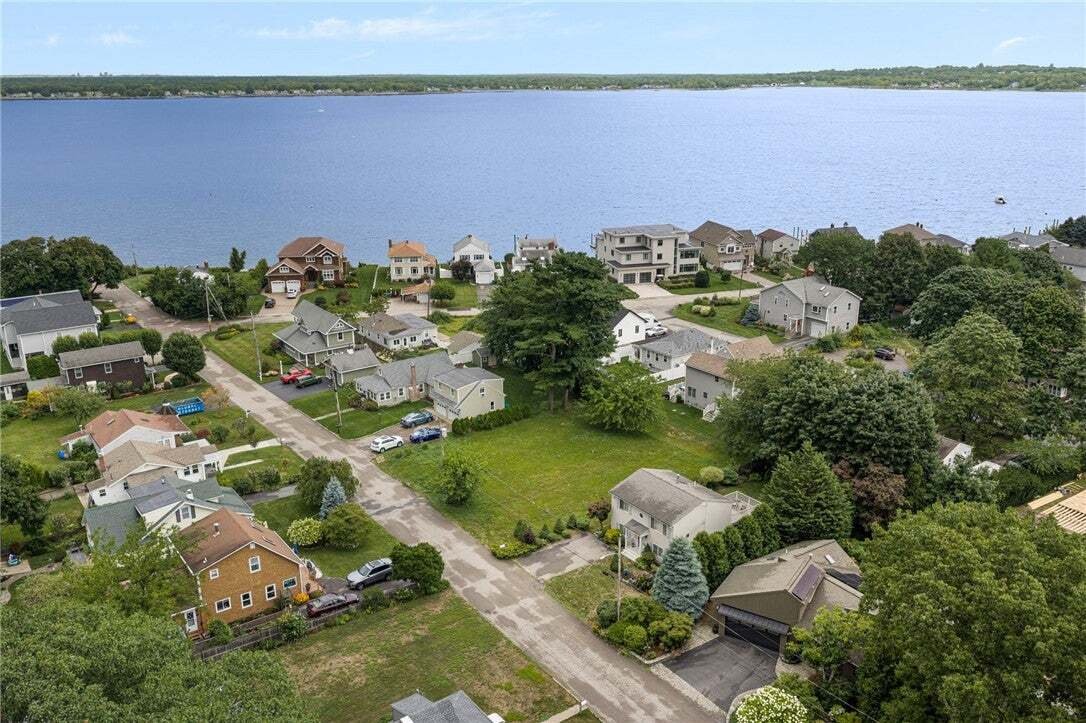 House in Warwick, Rhode Island, United States 4 - 18558116