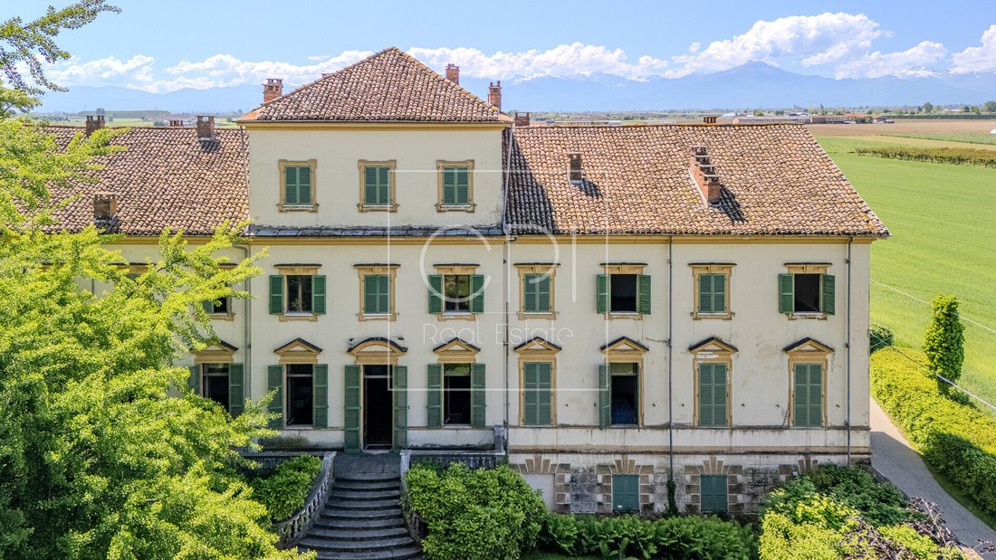 Villa in Fossano, Piedmont, Italy 2 - 18559649