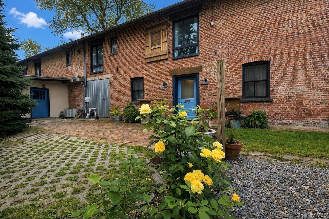 House in Newburgh, New York, United States 1 - 18561284