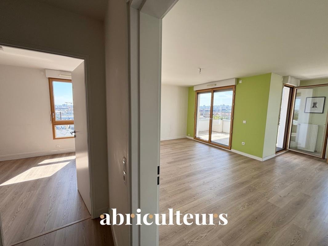 Apartment in Plaine Marcreux Pressensé, Aubervilliers, France 3 - 18560899