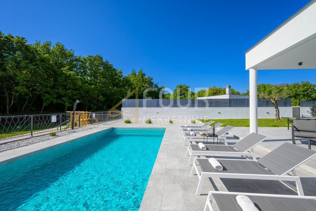 House in Svetvincenat, Istria County, Croatia 1 - 18560327
