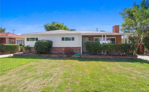 House in Signal Hill, California, United States 1