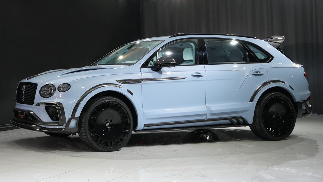Suv in Dubai, United Arab Emirates 5 - 18564212