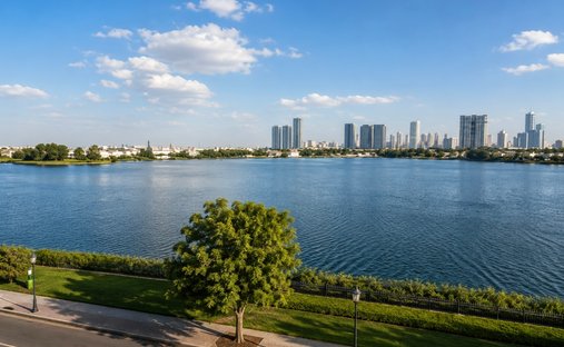 Villa en Emirates Hills, Dubái, Emiratos Árabes Unidos 1