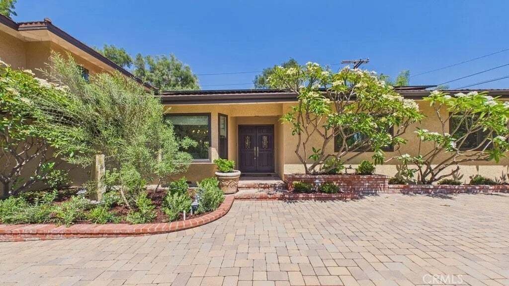 House in Sierra Madre, California, United States 2 - 18254310